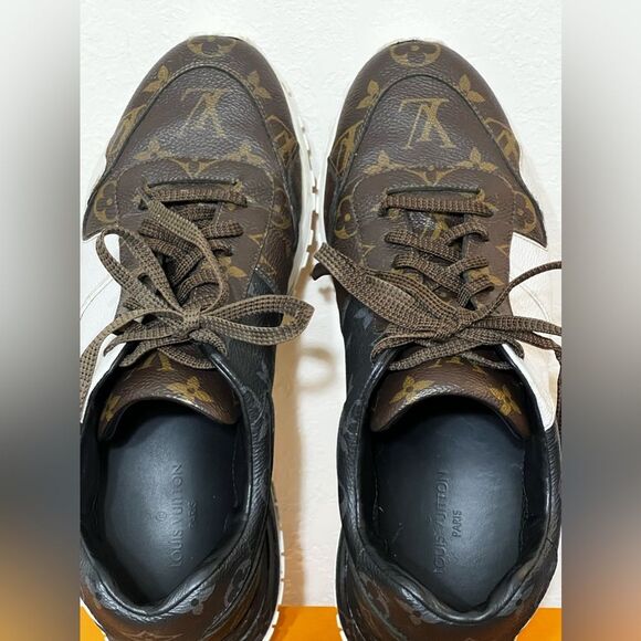 Louis Vuitton Authentic Run Away Sneaker Tri-Color Size UK7 Mens  Box & Dust bag - Picture 4 of 13
